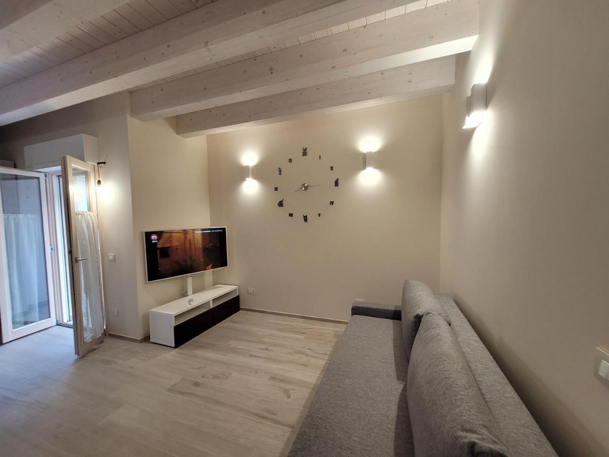 Garda View - Nuovo Appartamento Con Solarium Vista Lago Exterior photo