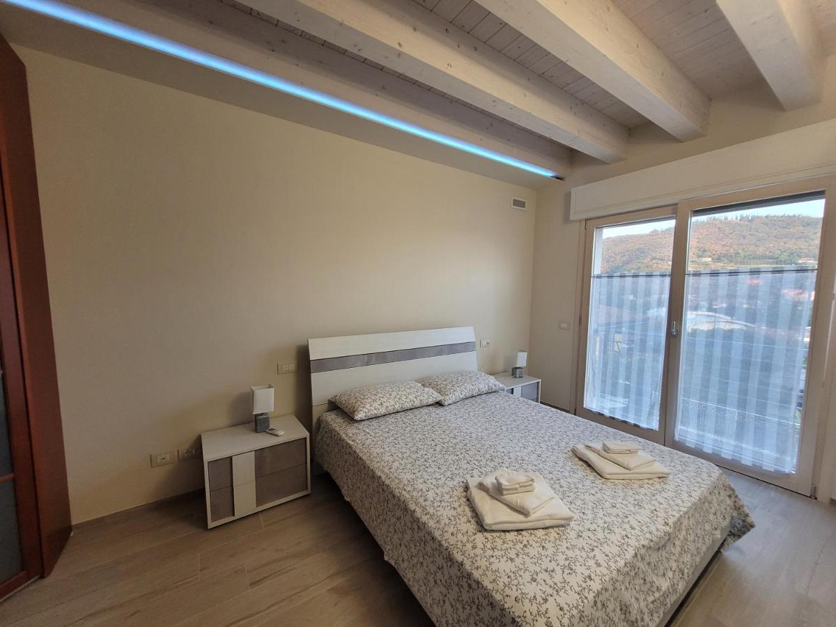 Garda View - Nuovo Appartamento Con Solarium Vista Lago Exterior photo