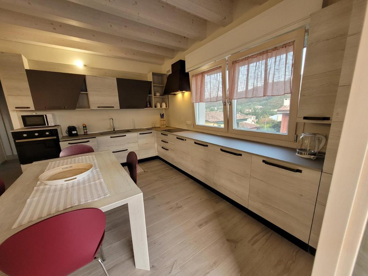 Garda View - Nuovo Appartamento Con Solarium Vista Lago Exterior photo