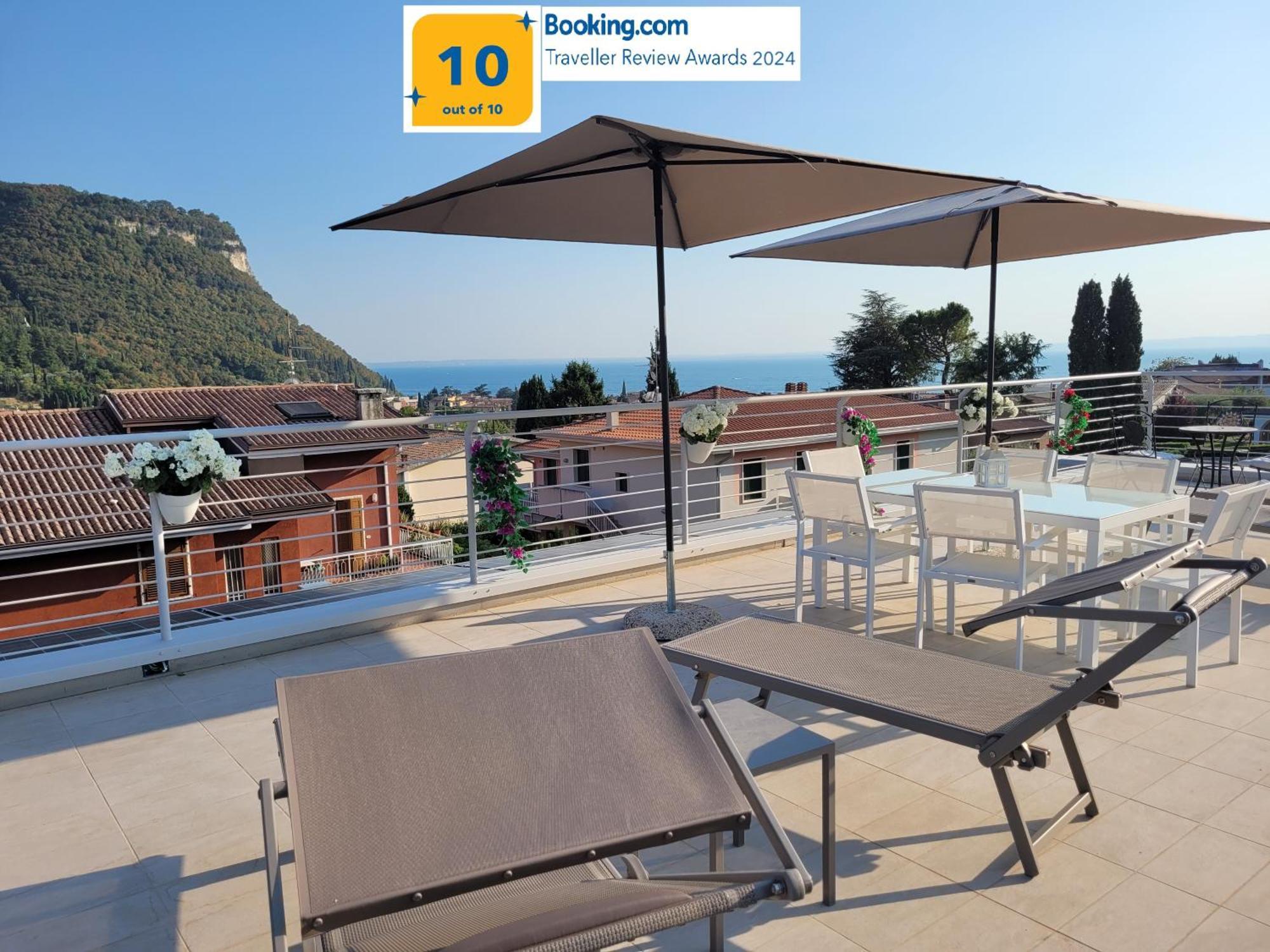 Garda View - Nuovo Appartamento Con Solarium Vista Lago Exterior photo