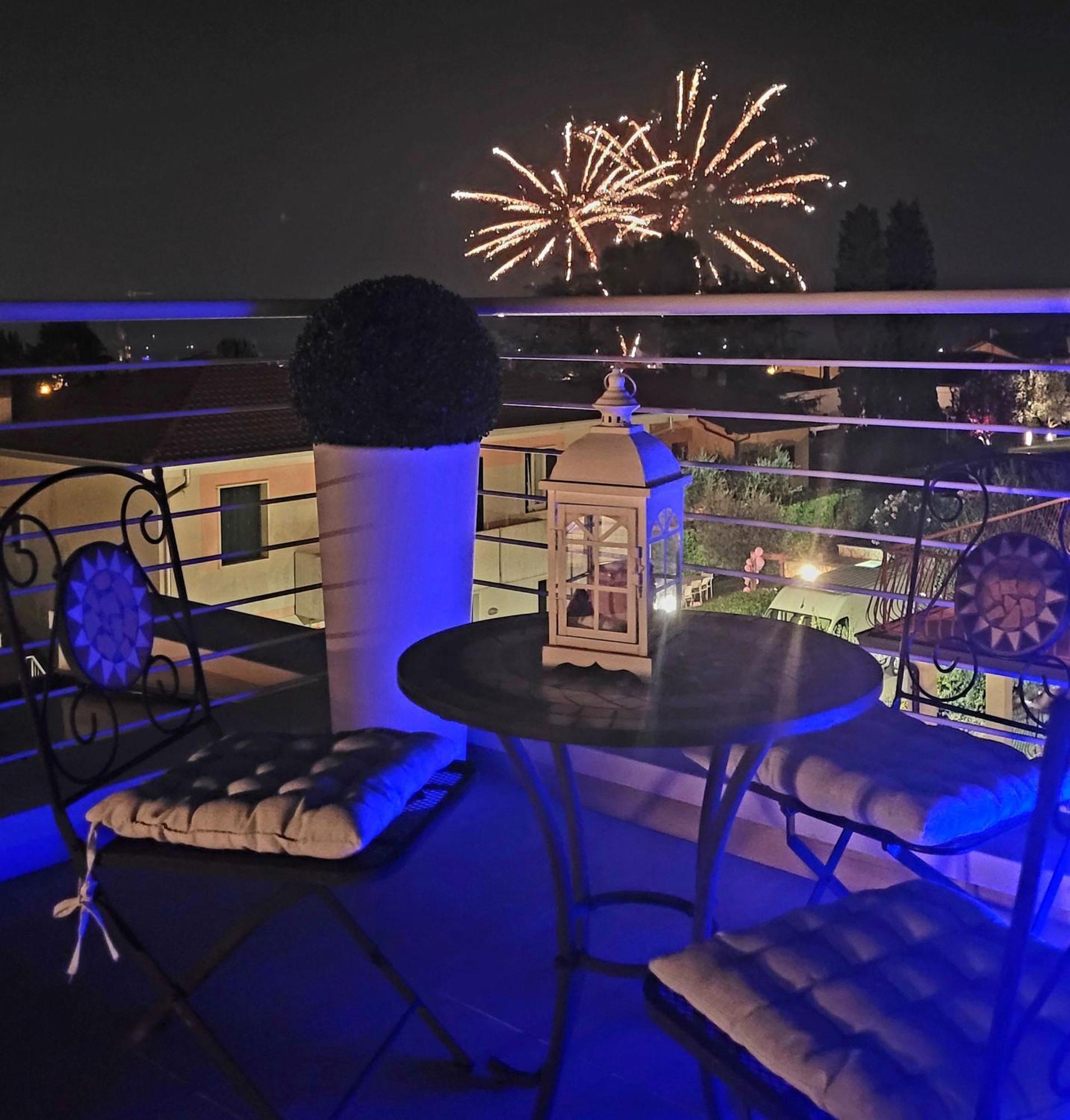 Garda View - Nuovo Appartamento Con Solarium Vista Lago Exterior photo